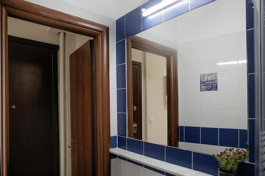 Apartment At Eksarhia Center 雅典 外观 照片